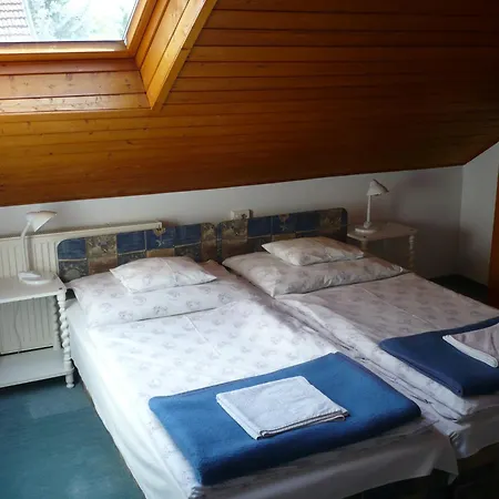 アパート Janko Apartmanhaz *