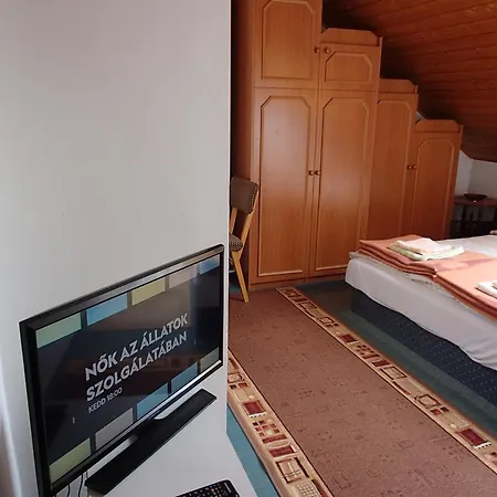 アパート Janko Apartmanhaz *