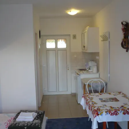 Janko Apartmanhaz アパート