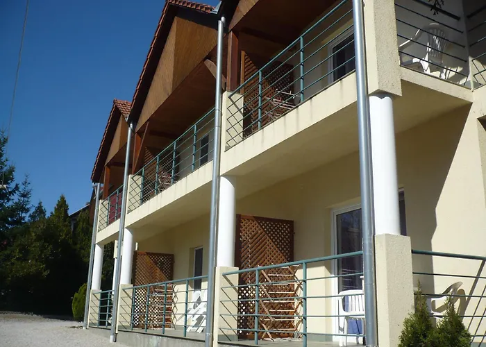 Janko Apartmanhaz 아파트 잘라카로쉬